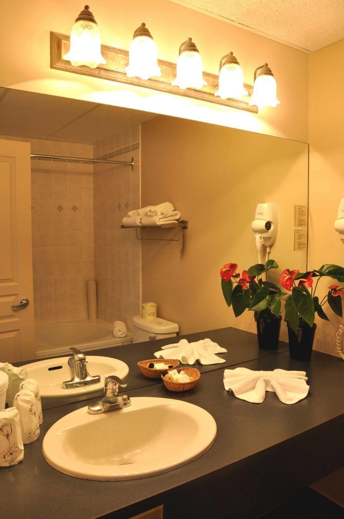Hotel Verso Magog Dış mekan fotoğraf